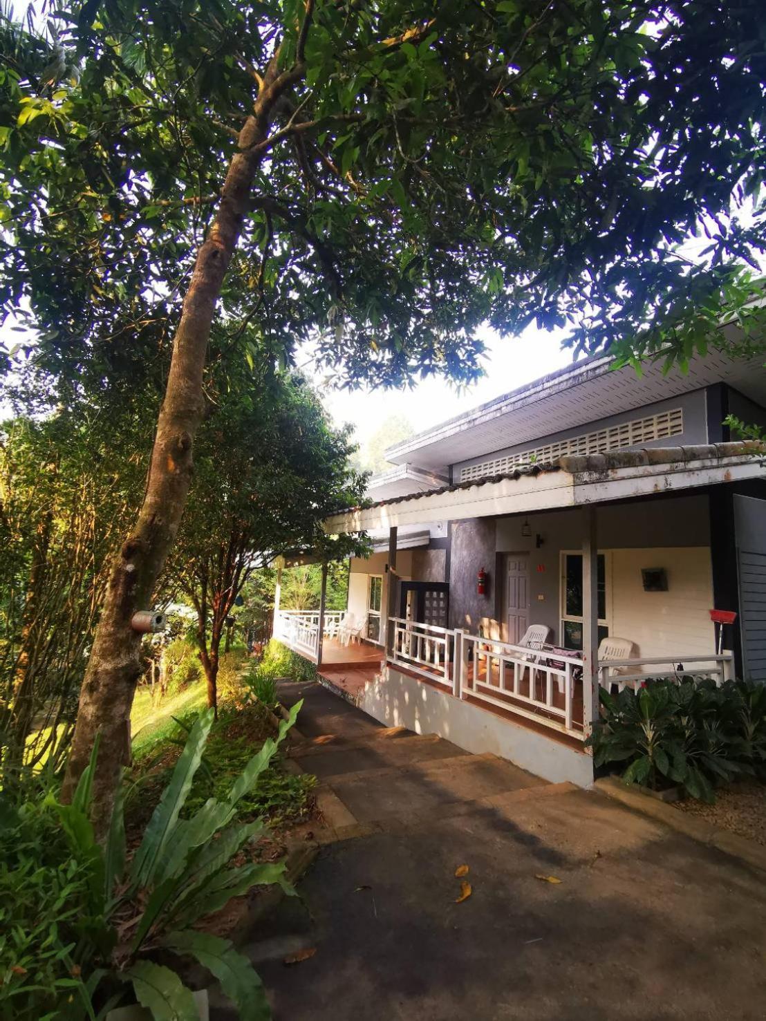 Bangnu Greenery Resort Takua Thung Bagian luar foto